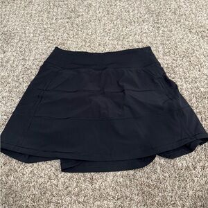 Lululemon Pace Rival Mid-Rise Skirt
Size: 2 Long
Color: Black